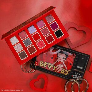 NWT Glamlite Betty Boop Eyeshadow Palette